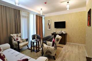 Отель Hotel Liberty Theatre Тбилиси Улучшенный двухместный номер с 2 отдельными кроватями-12