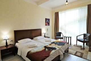 Отель Hotel Liberty Theatre Тбилиси Стандартный двухместный номер с 2 отдельными кроватями-17