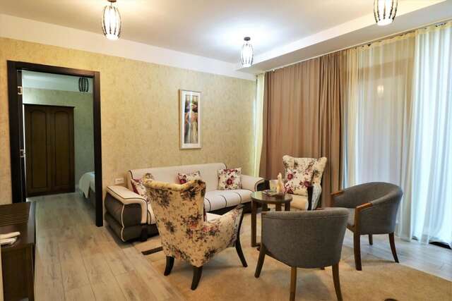 Отель Hotel Liberty Theatre Тбилиси-43